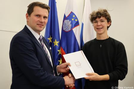 Poročilo dijakov Gimnazije in srednje šole Rudolfa Maistra Kamnik o udeležbi na Mladinskem parlamentu Alpske konvencije (12)